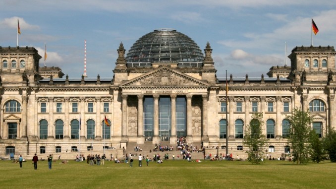 reichstagsgebaeude-berlin